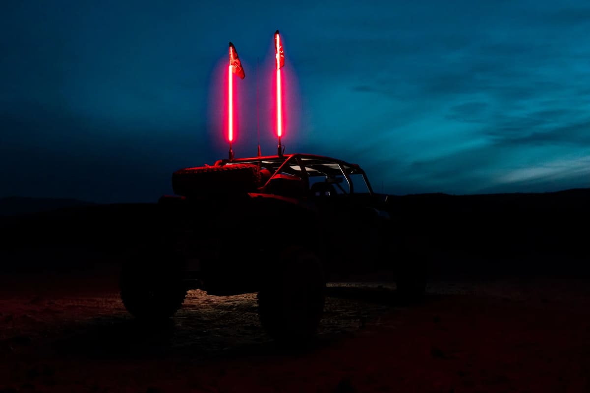 5150 Whip Platinum Hyper Color Whips