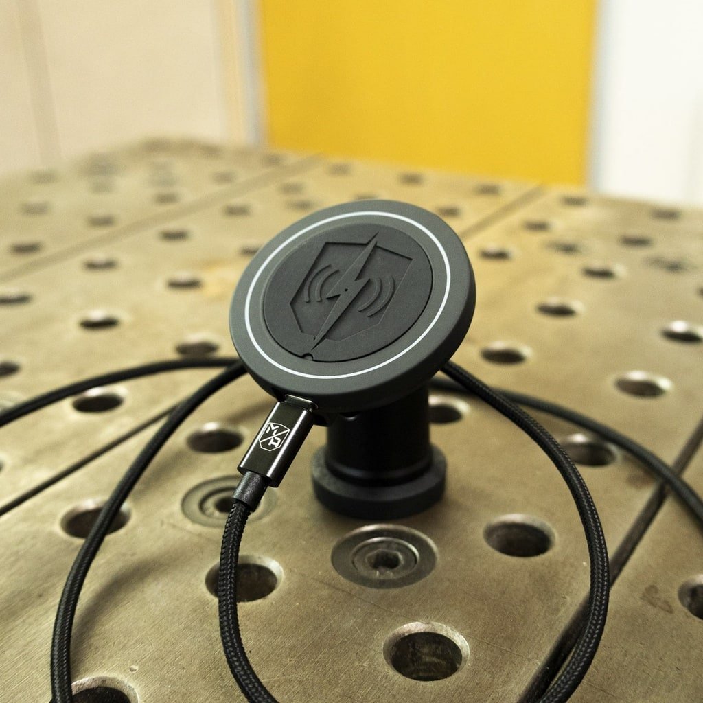 Mob Armor Flex Magnetic Wireless Charger