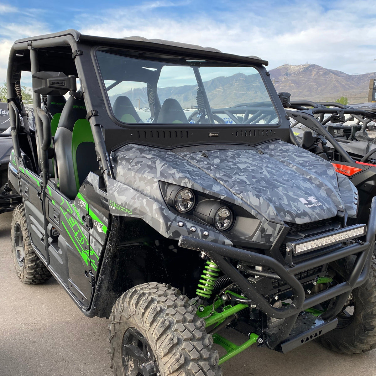 Bent Metal '16-'25 Kawasaki Teryx Vented Glass Windshield