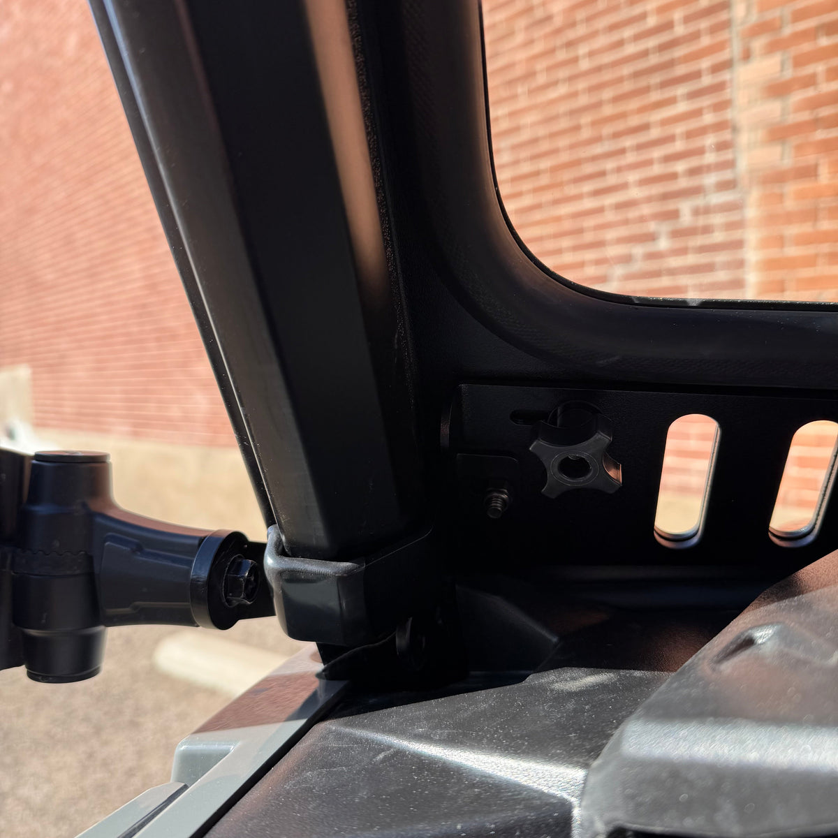 Bent Metal Polaris General 2.0 Vented Glass Windshield