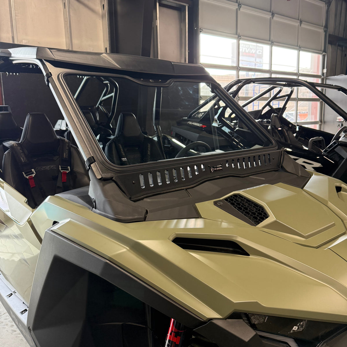 Bent Metal '25+ Polaris RZR Pro XP/Pro S Vented Glass Windshield