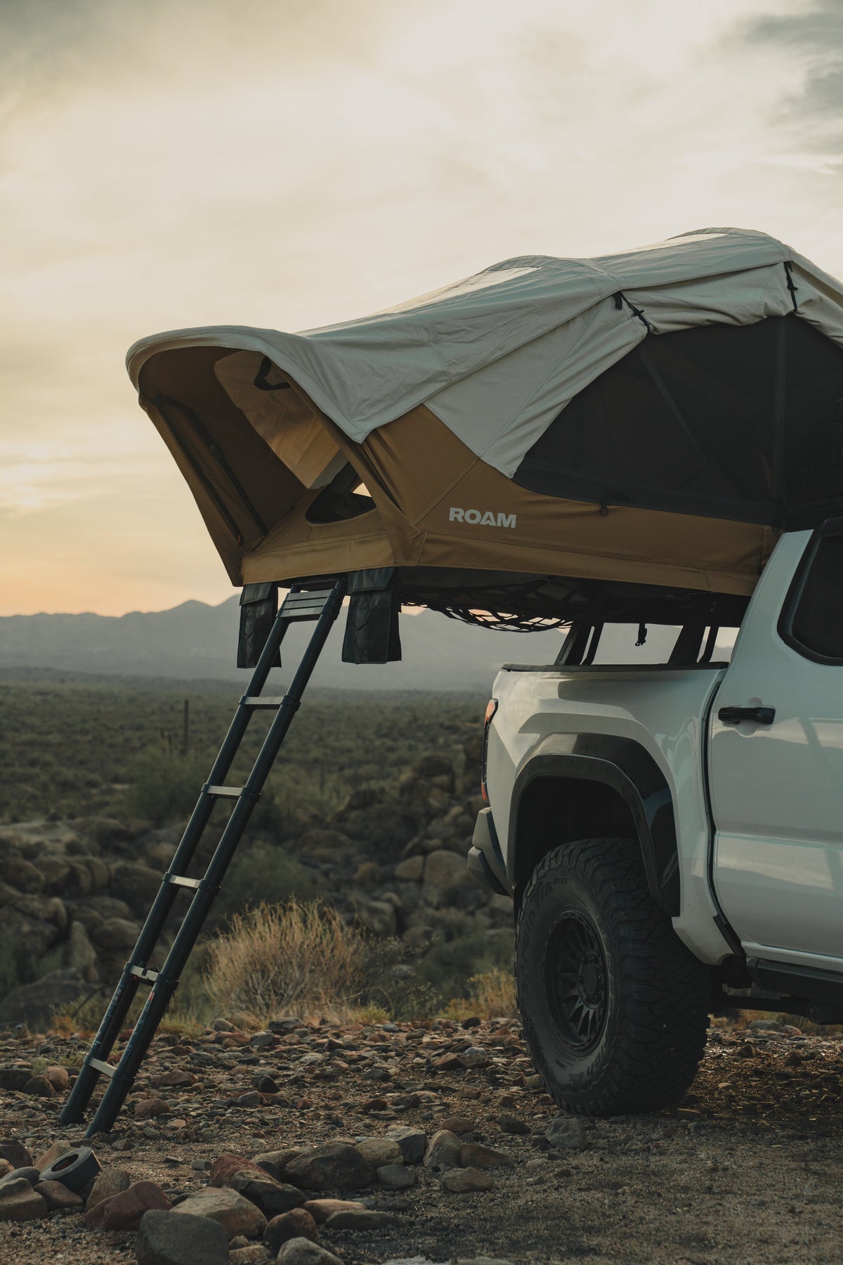 Roam Vagabond 2.0 Rooftop Tent
