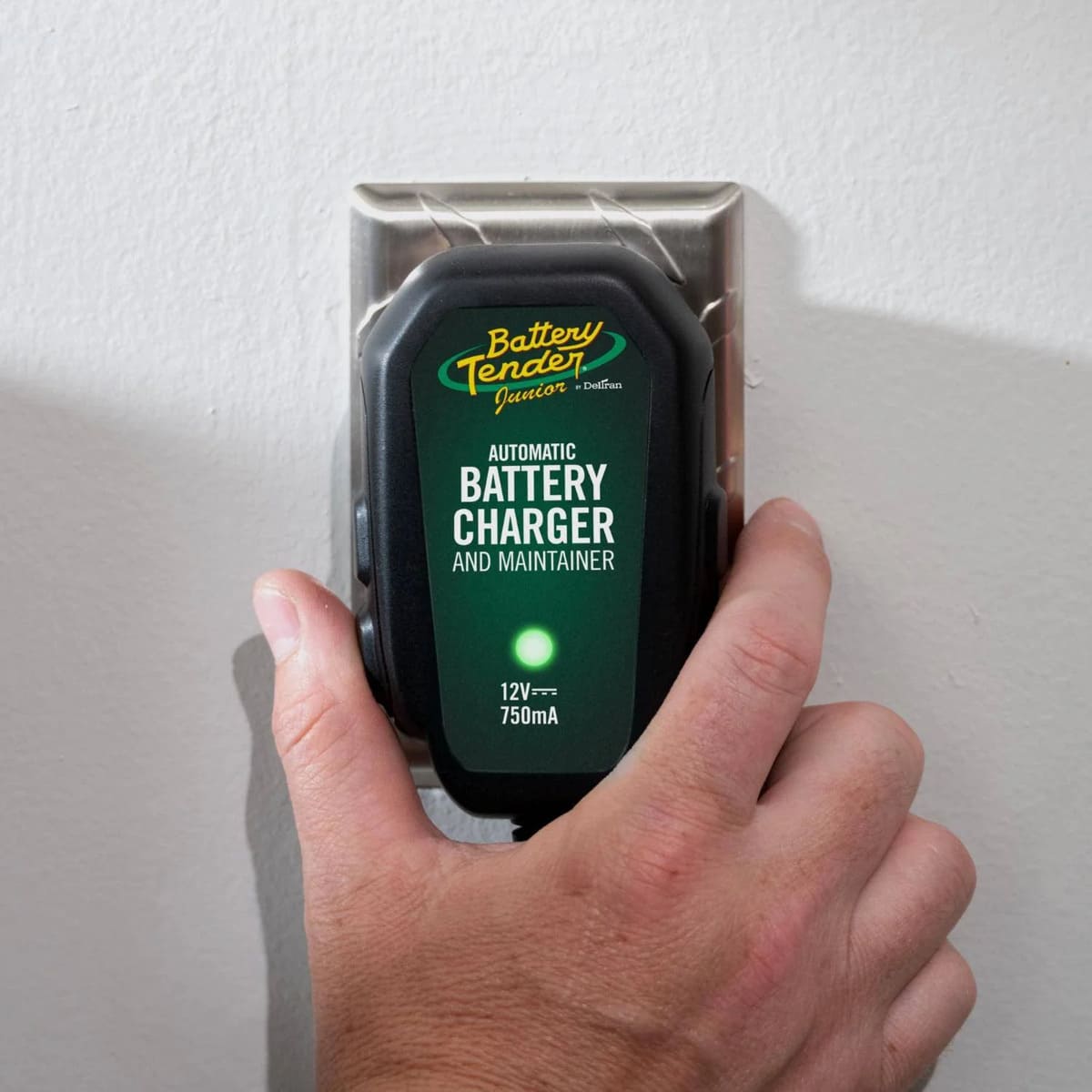 Battery Tender 750mA 12V Junior Battery Charger & Maintainer