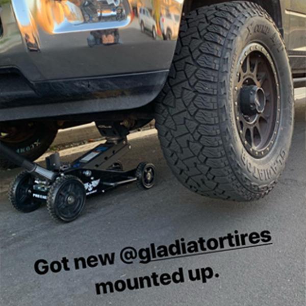 Pro Eagle 2 Ton Big Wheel Off Road Jack "The Beast"