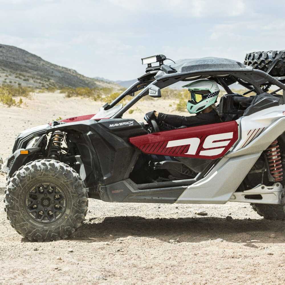 BRP Can-Am Commander 39 in. (99 cm) Double Stacked LED Light Bar - 270W