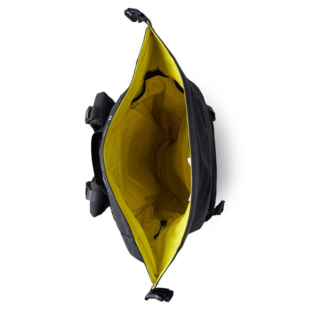 BRP Can-Am LinQ 10.6 US Gal/ 40 L Urban Bag
