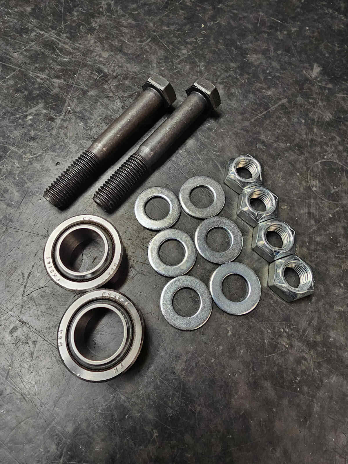 CT Race Worx Can-Am Maverick R Pro Series Lower A-Arm Wearable Small Item Kit