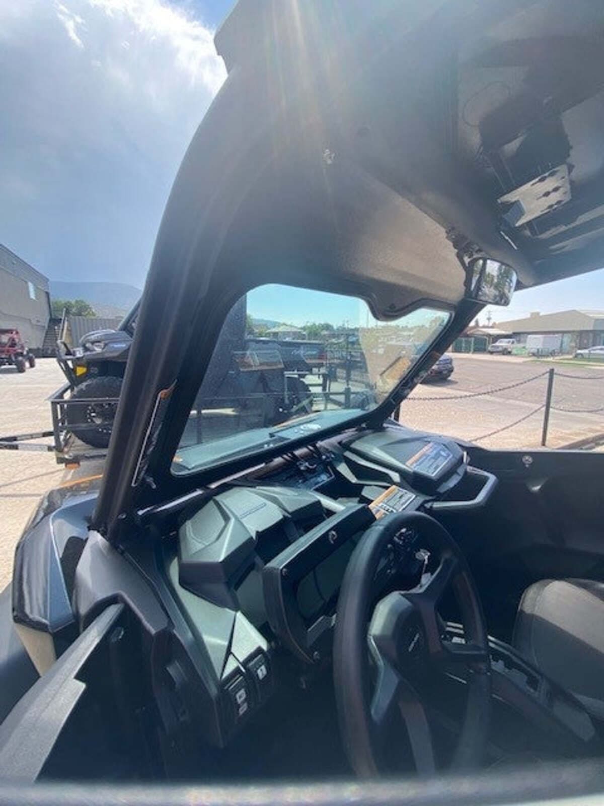 Dirt Warrior Accessories '21+ Can-Am Commander Front Windshield