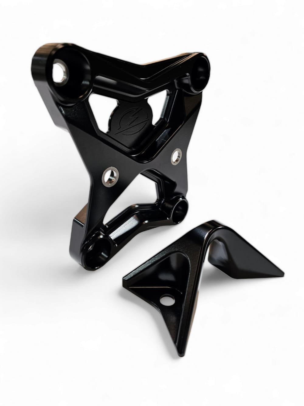 Elektric Offroad '17-'21 Can Am Maverick X3 Radius Rod Plate w/ Tow Hook - Black