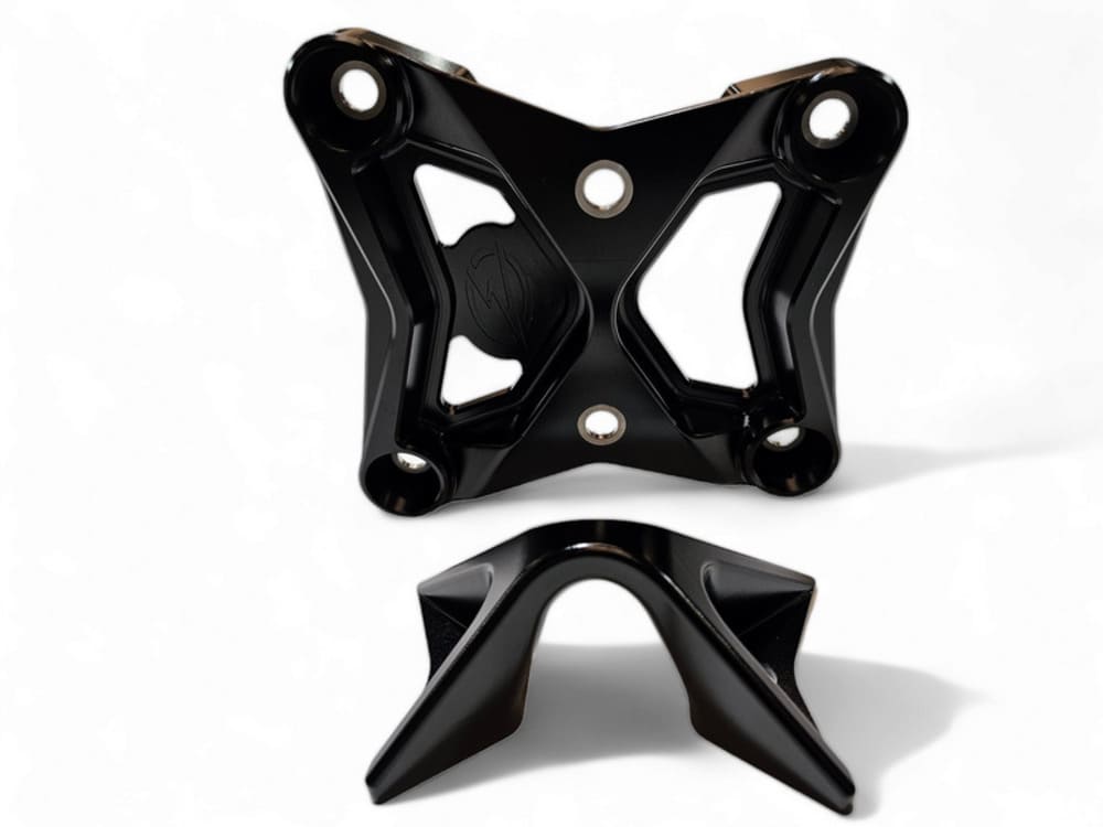 Elektric Offroad '17-'21 Can Am Maverick X3 Radius Rod Plate w/ Tow Hook - Black