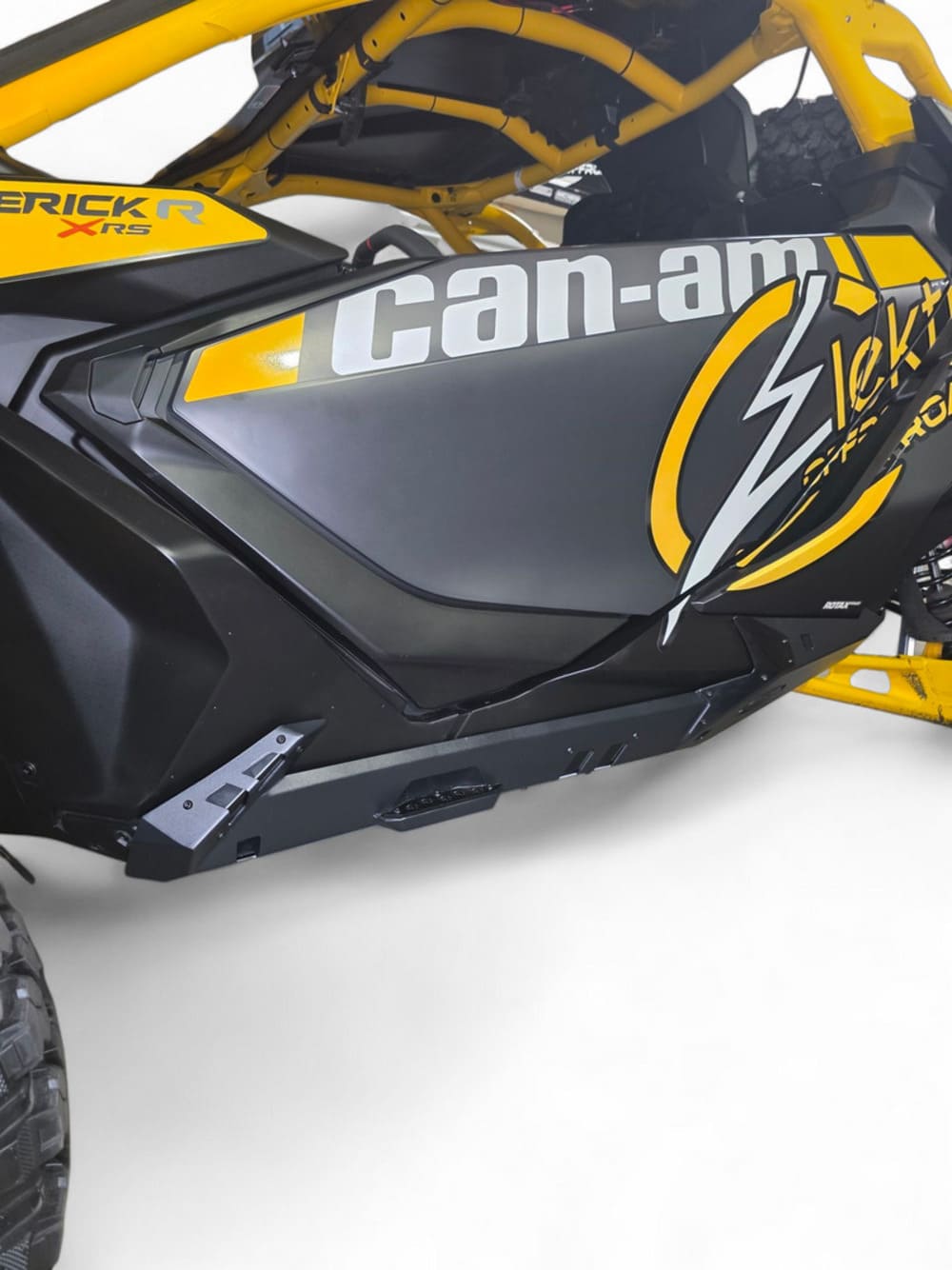 Elektric Offroad '24+ Can-Am Maverick R Volt Rocker Steps - 2 Seat