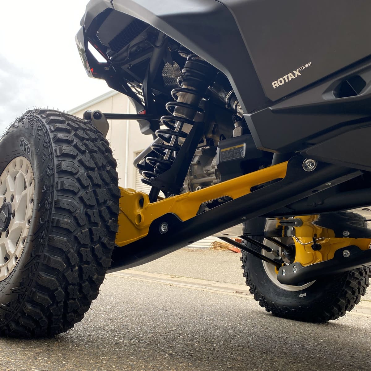 Factory UTV Can-Am Maverick R Trailing Arm Guards