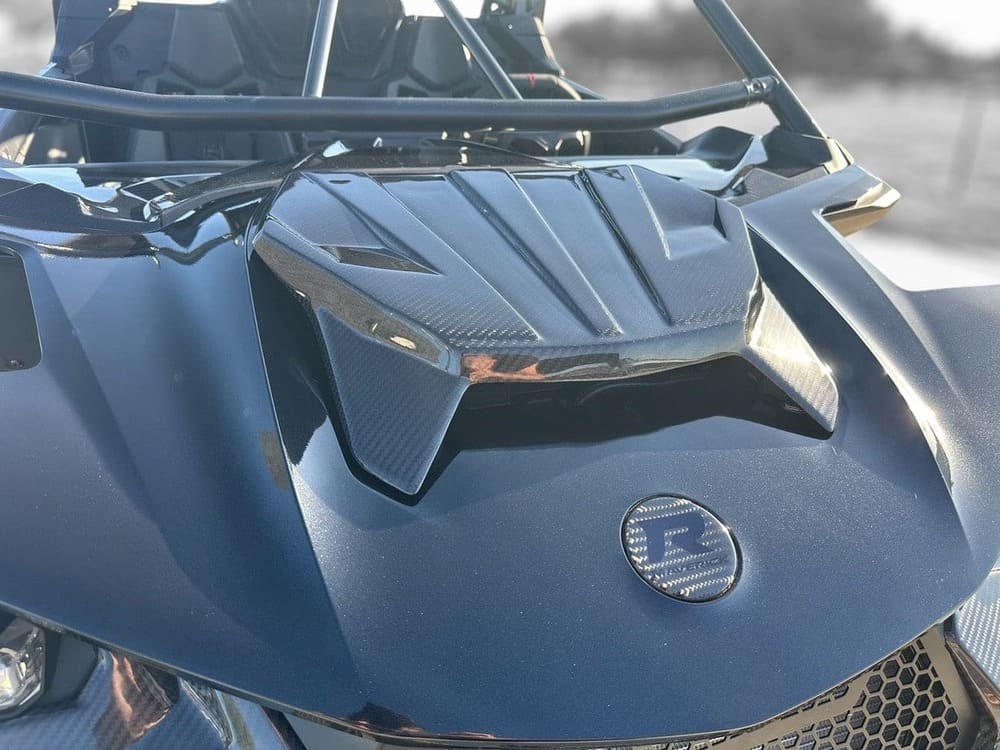 FourWerx Can-Am Maverick R Smart Shox Only Carbon Fiber R24 Center Hood