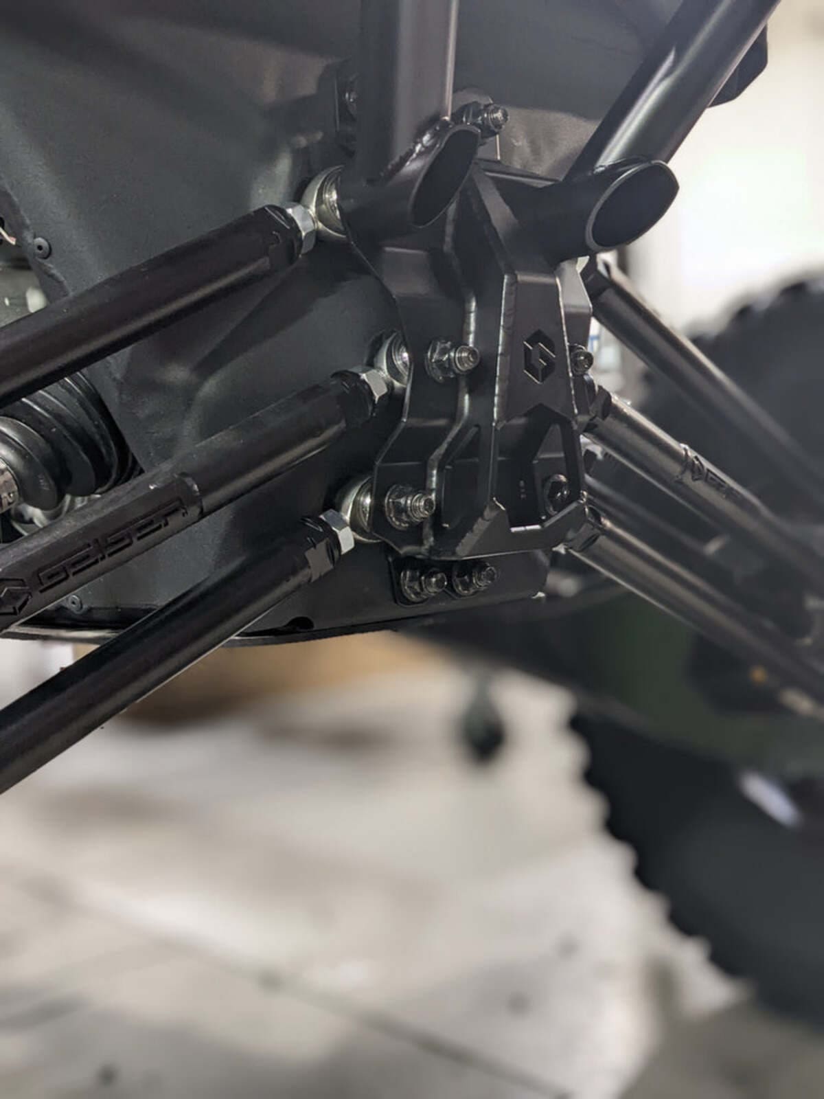 Geiser Performance '22+ Can-Am Maverick X3 Link Plate