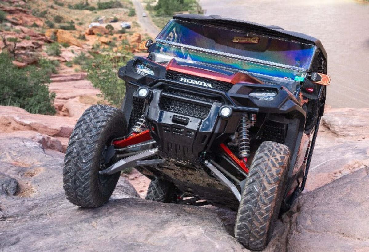 HCR Suspension '16-'21 Honda Pioneer 1000 2" Forward Offset OEM Width A-arms