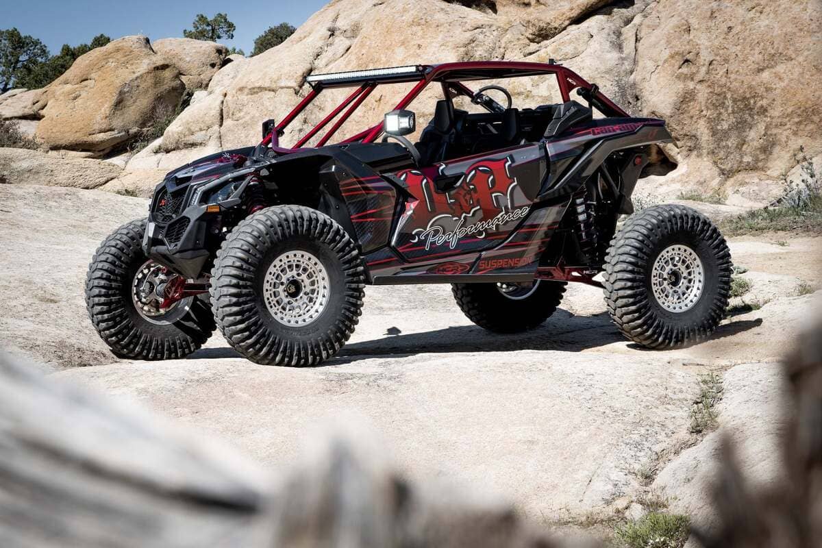HCR Suspension Can-Am Maverick X3 72" Duner Suspension Kit