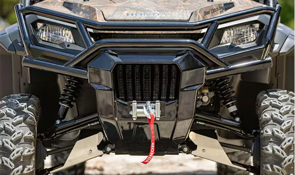 Honda '25 Pioneer 1000-6 Deluxe Crew Front Bumper & Brush Guard
