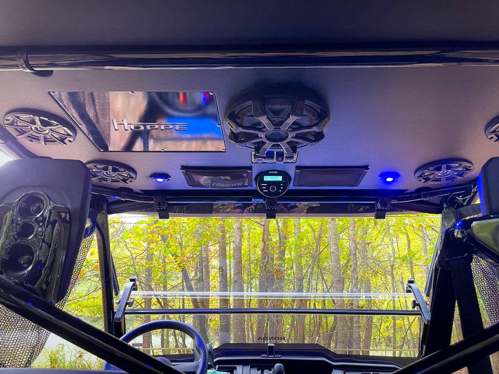 Hoppe Industries Honda Pioneer 1000-5 Audio Shade