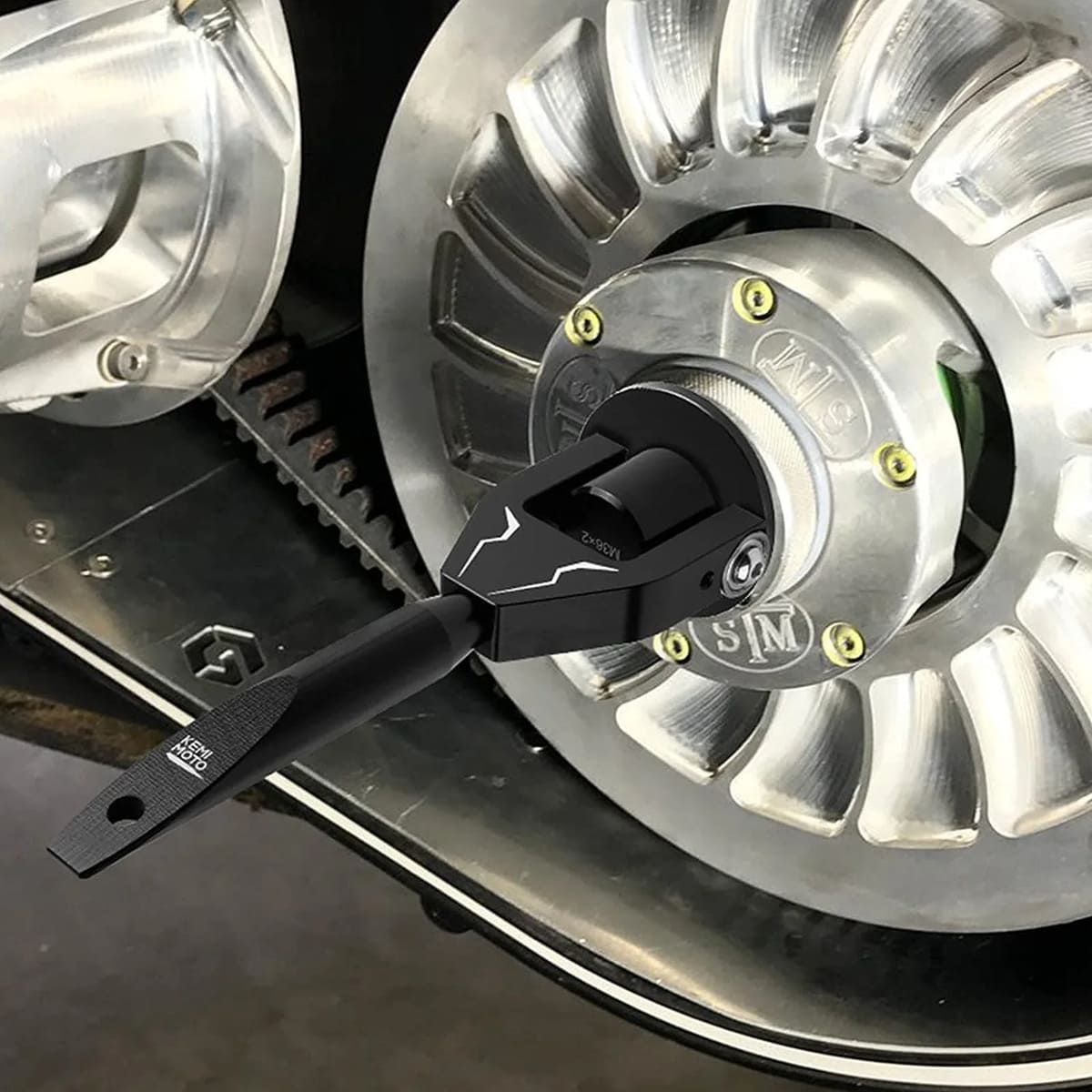 Kemimoto Can-Am Maverick X3 Belt Changing Tool