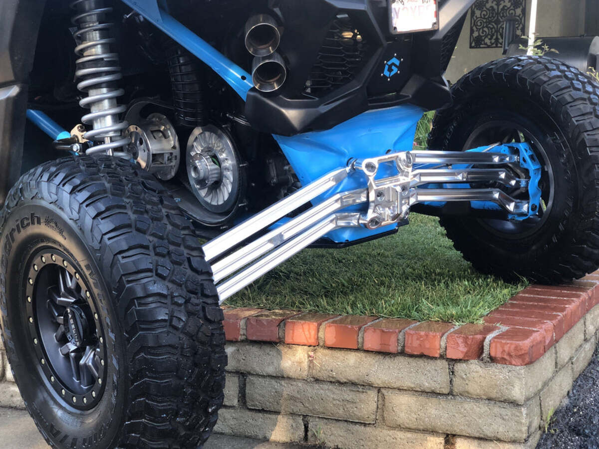 LM UTV Can-Am Maverick X3 72"/6Pcs High Clearance Radius Rods