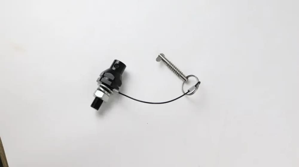 M Whips Ball Bearing Quick Disconnect Base