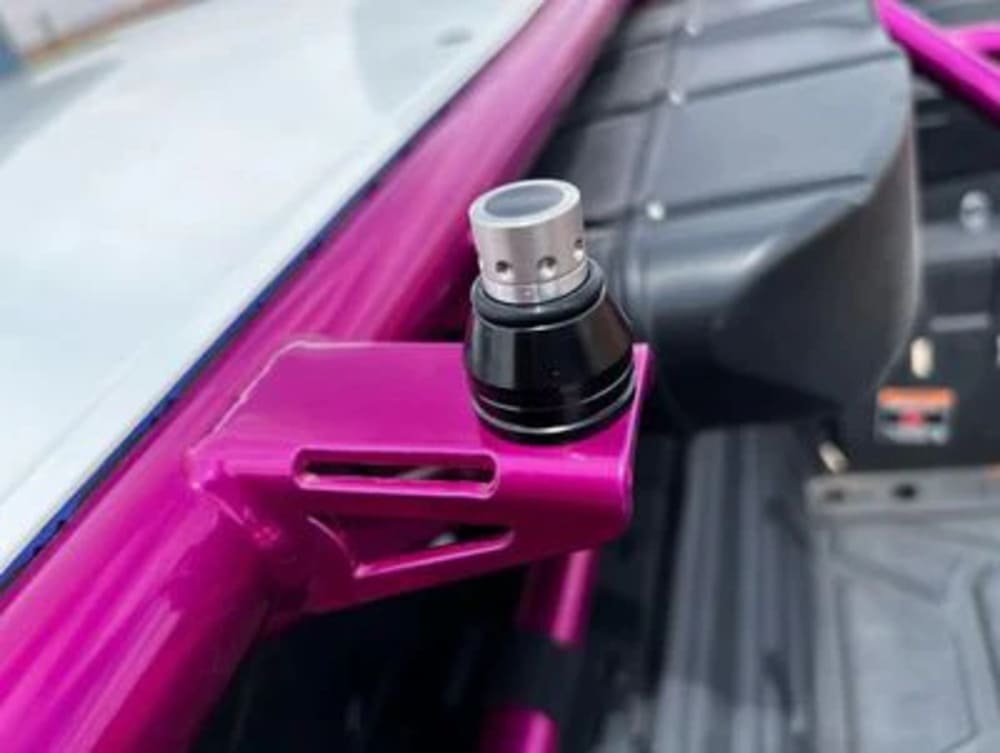 M Whips Ball Bearing Quick Disconnect Base