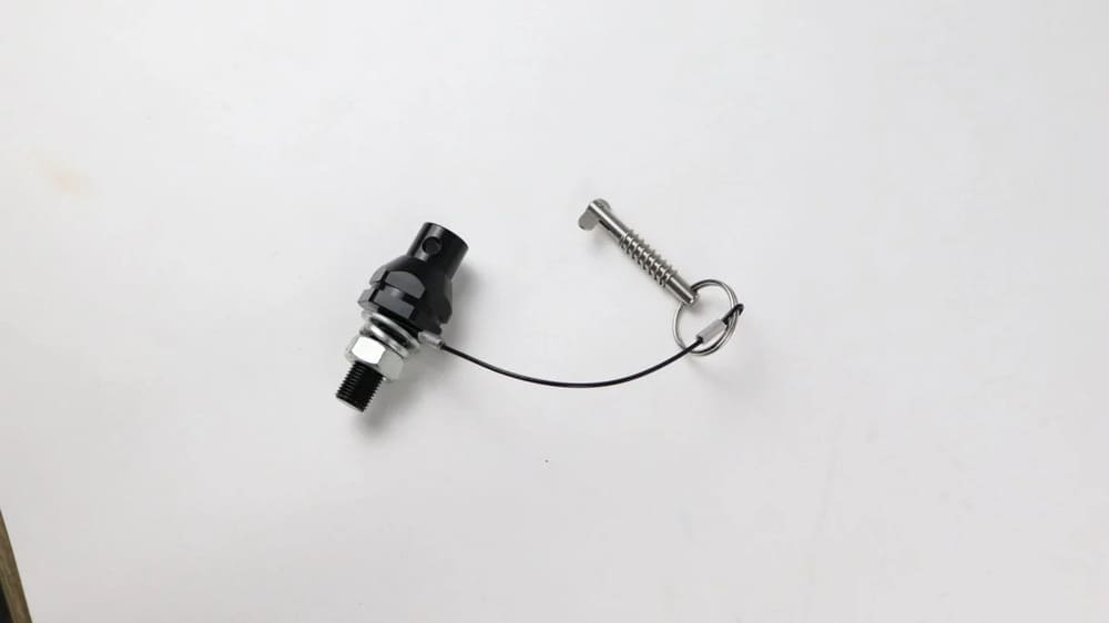 M Whips Ball Bearing Quick Disconnect Base