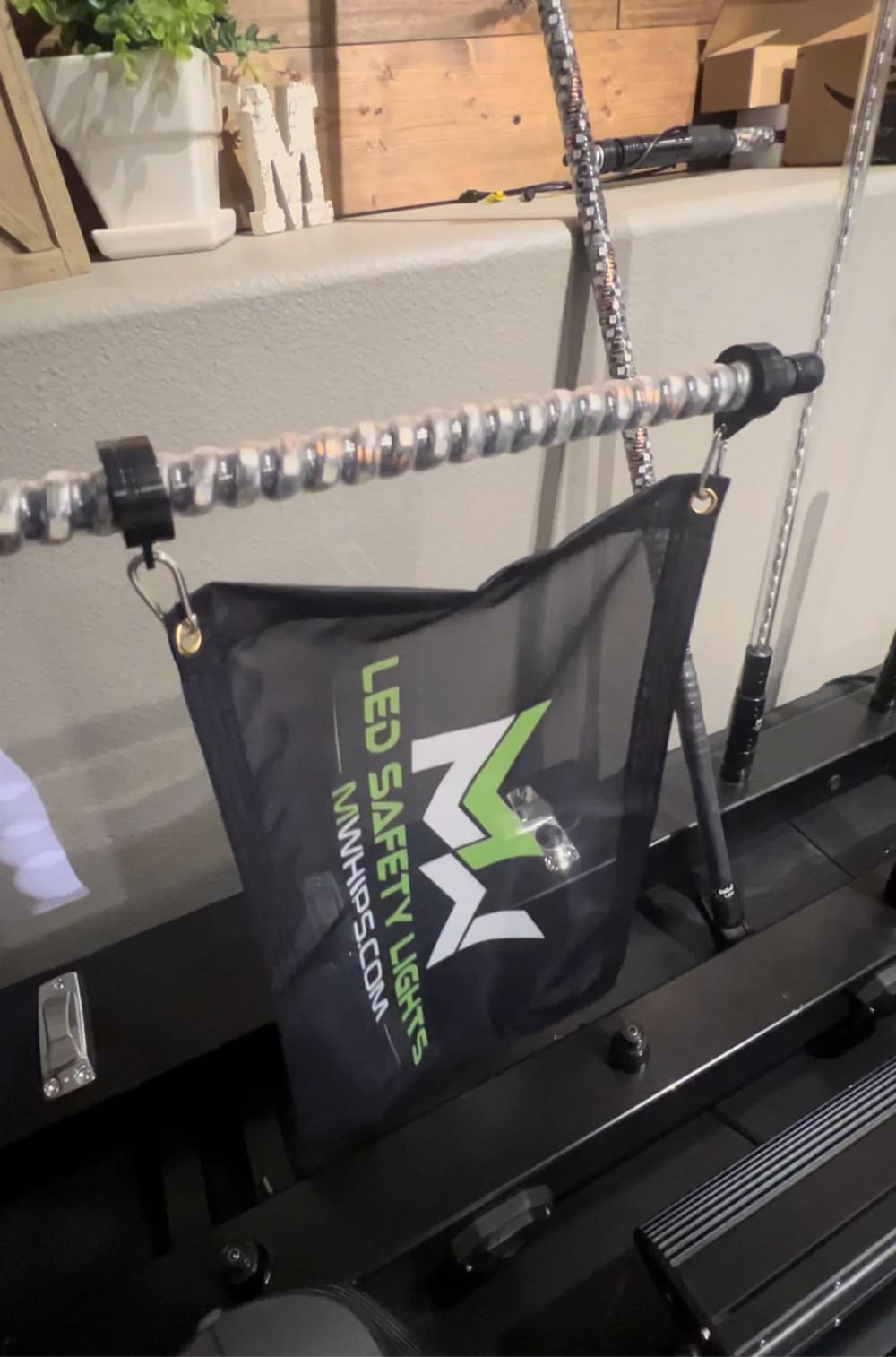 M Whips Swivel Single LED Whip Flag Clips