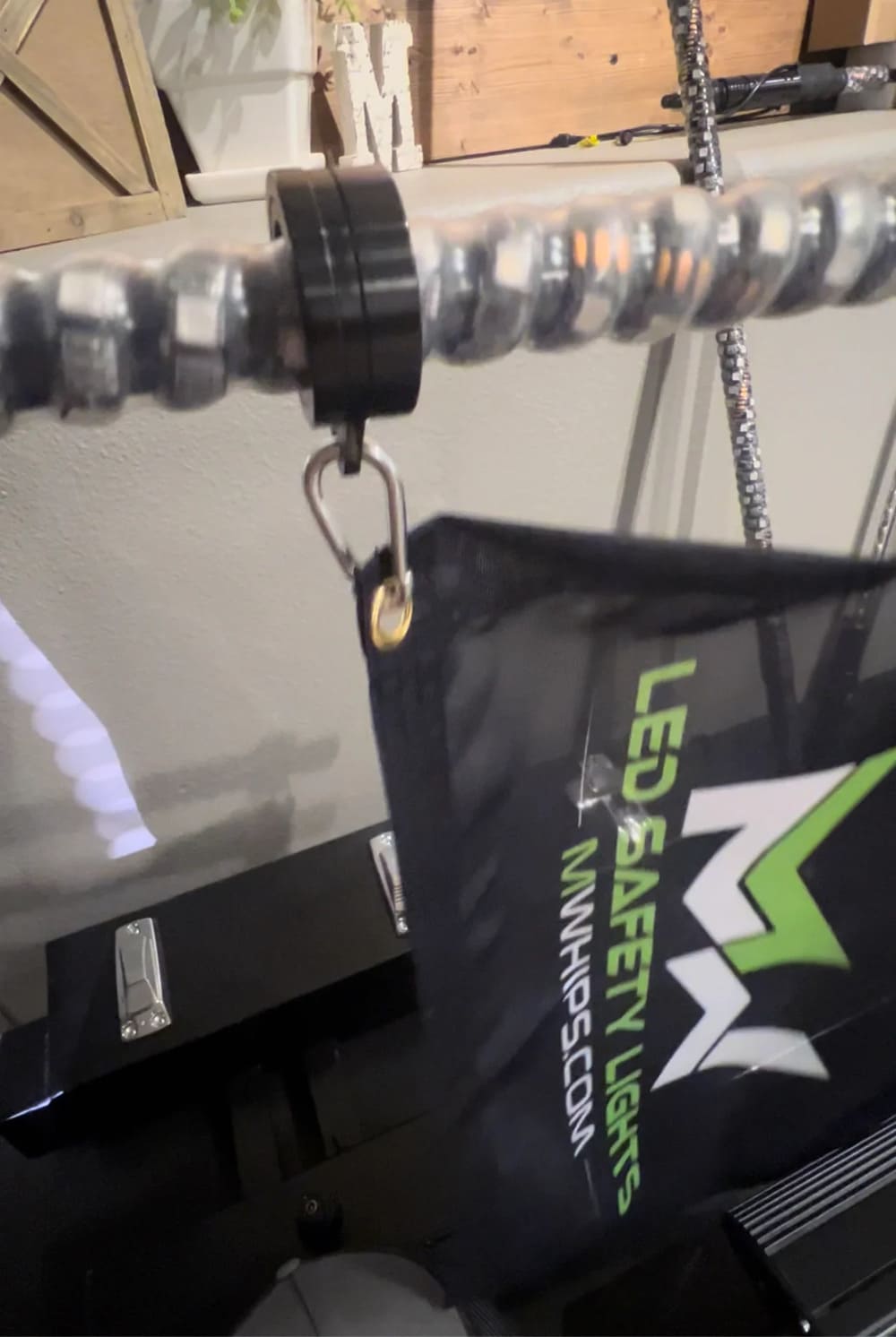 M Whips Swivel Single LED Whip Flag Clips