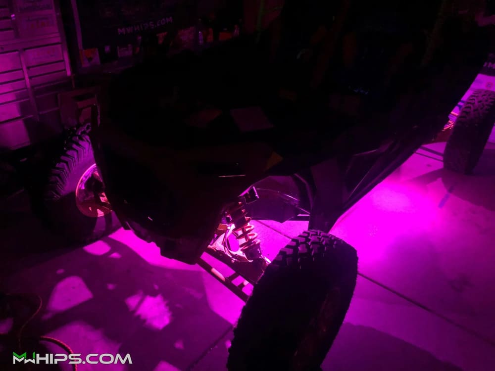 M Whips T2 RGB/RGBW Bluetooth Chasing Rock Light Kit