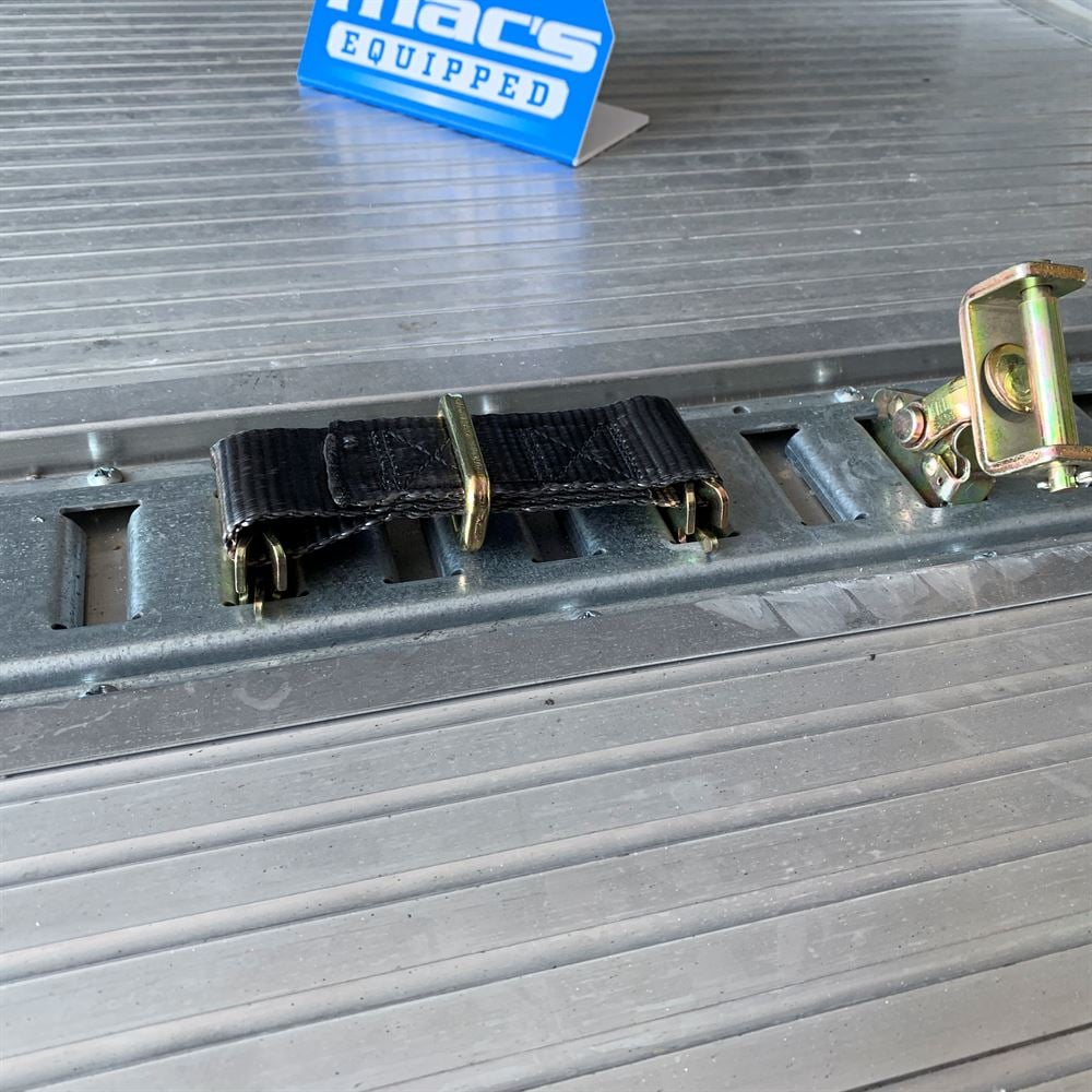 Mac's Tie Downs E/A-Track