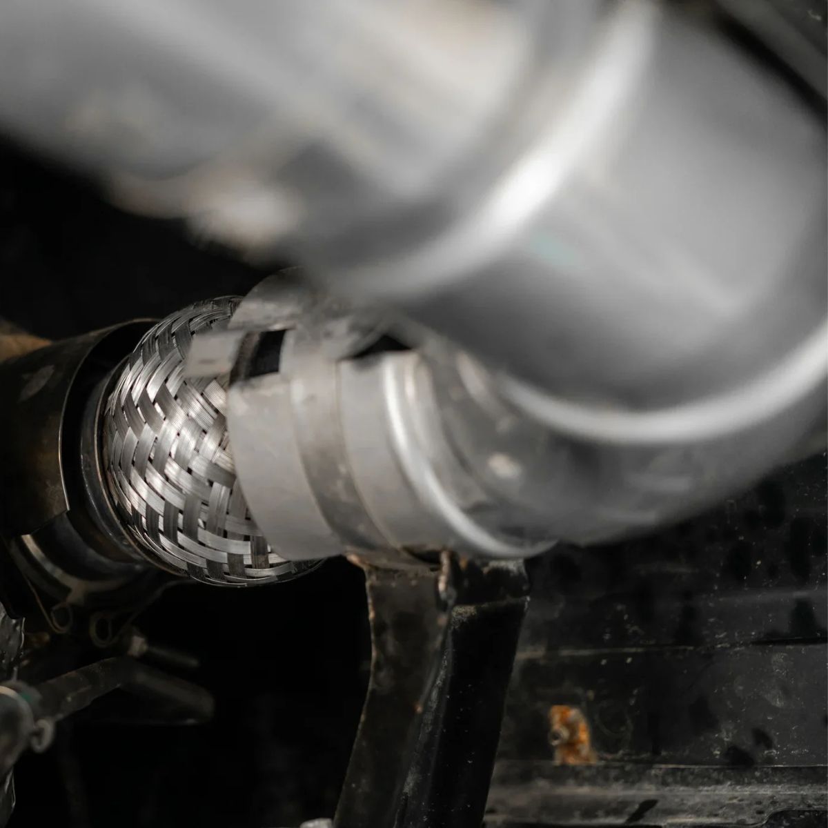 MBRP '17-'26 Can-Am Maverick X3 Aggressive Performance Series Chambered Core Slip-on Exhaust