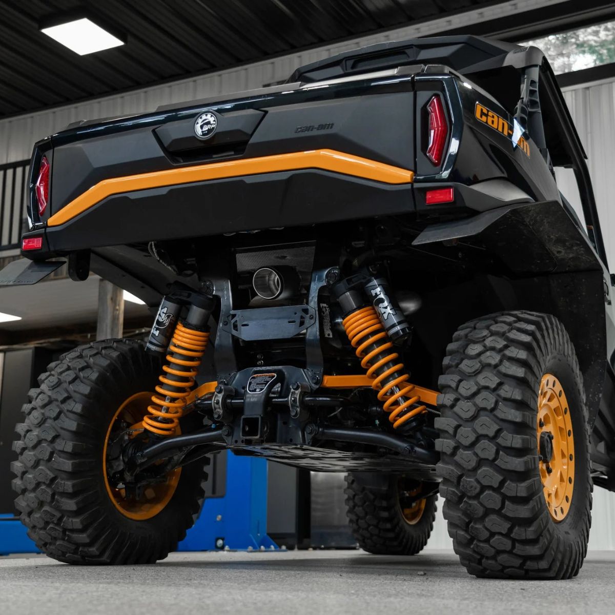 MBRP '21-'26 Can-Am Commander/Maverick Aggressive Performance Series Chambered Core Slip-on Exhaust