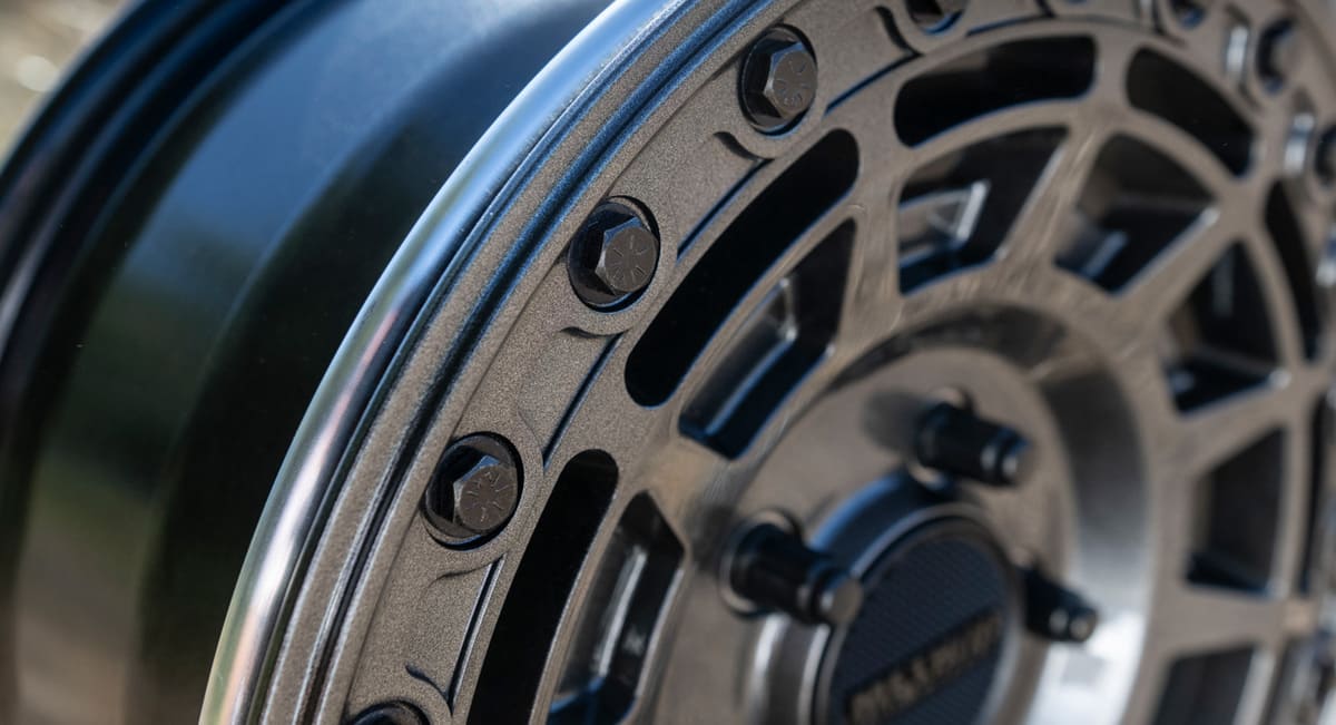 Method 415 UTV Beadlock Wheel - Gloss Graphite with Gloss Graphite Ring