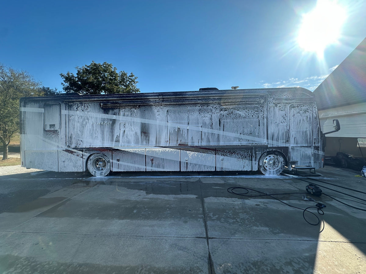 Combat Clean Hauler Shine (On Road Soap)