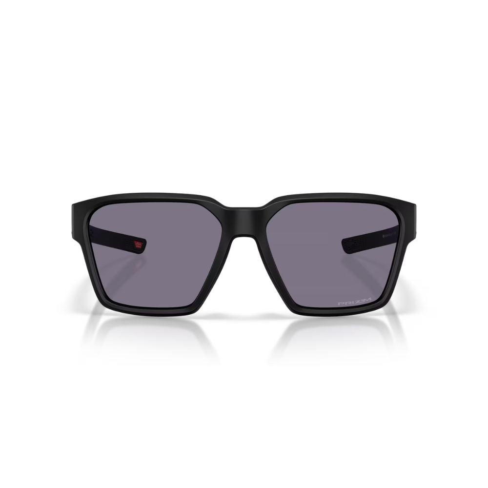 Oakley Briza