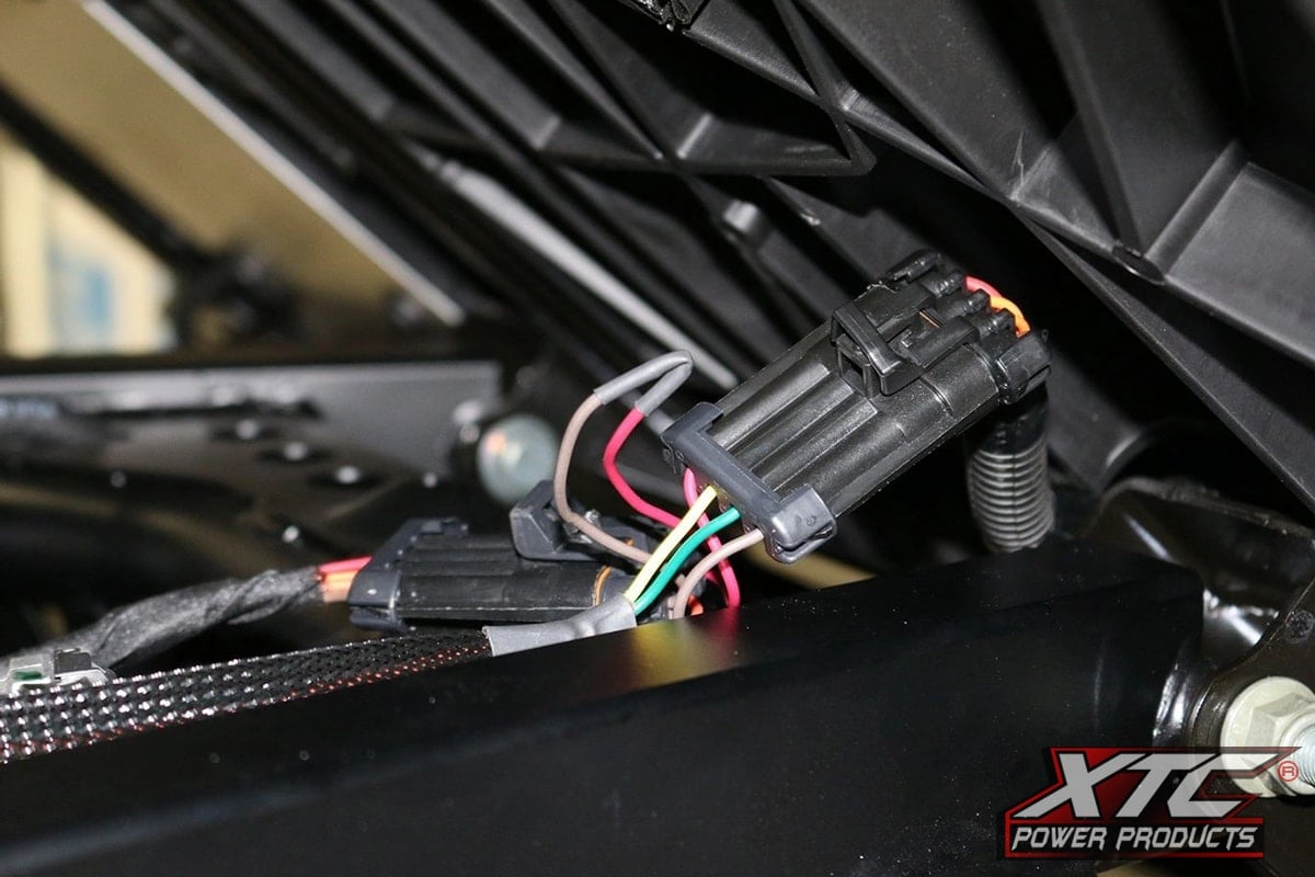 XTC Polaris General/Ranger XP 19+ Plug and Play 4 Pin Trailer Light Adapter