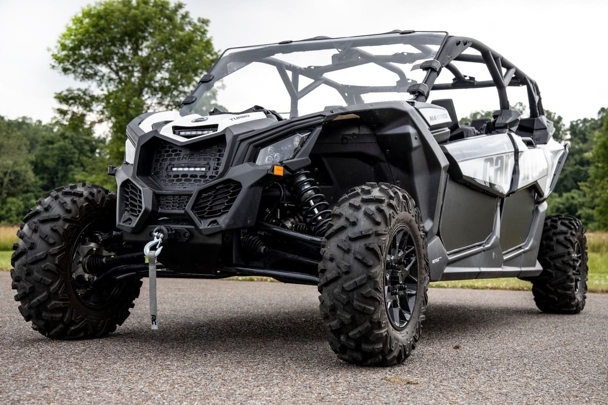 Rough Country Can-Am Maverick X3 6" Black Slimline Grille Mount LED Light Kit