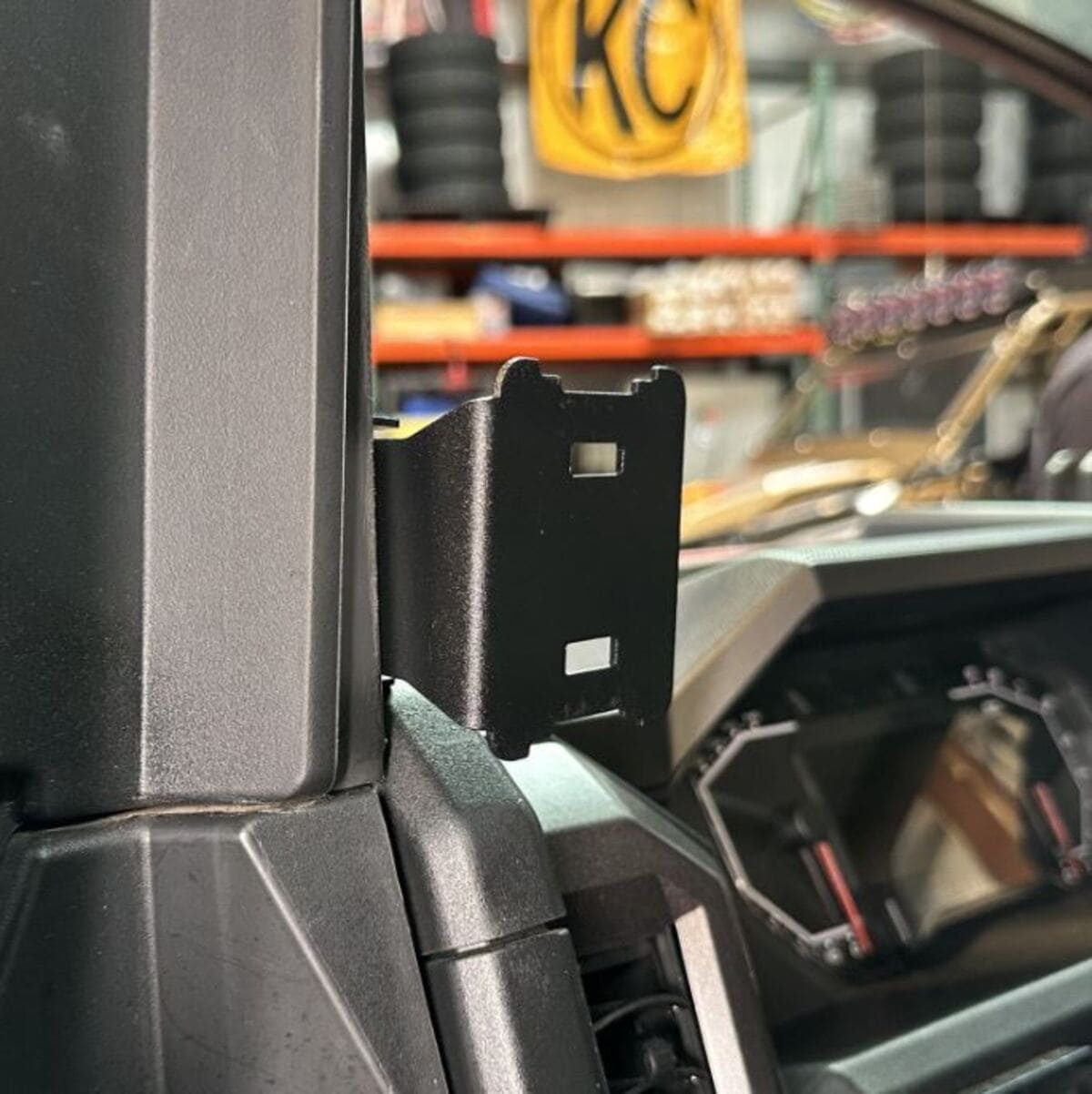 Rugged Radios Polaris Xpedition Handheld Radio Mount for R1 / GMR2 / GMR2 PLUS / RDH16 / V3 / RH5R