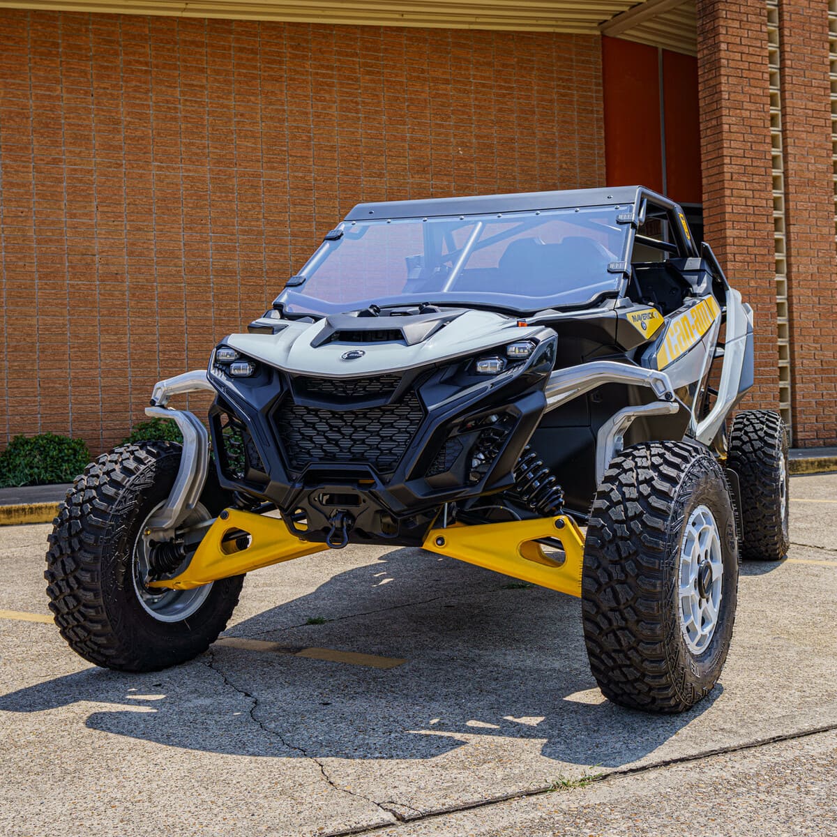 S3 Powersports Can-Am Maverick R Custom Roll Cage Windshield