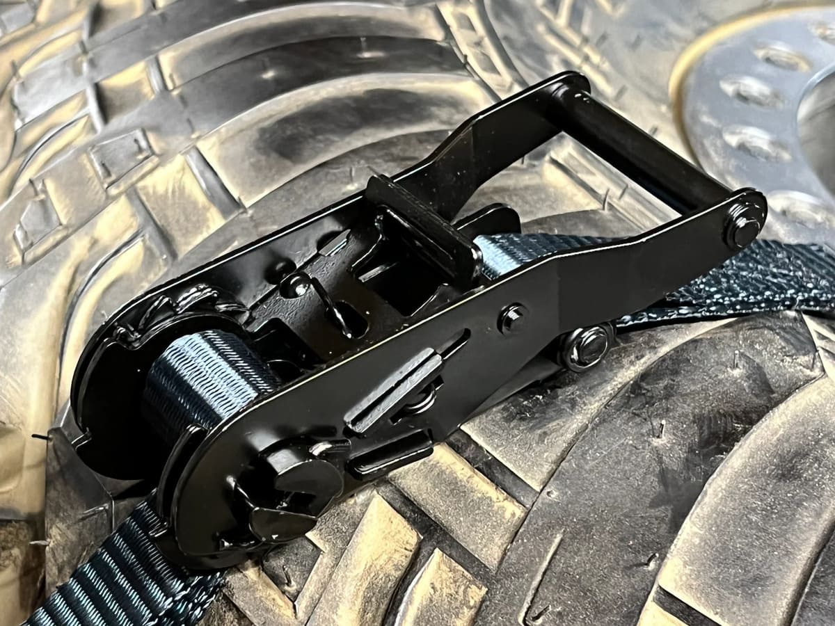 Savage UTV Ratcheting Y-Strap