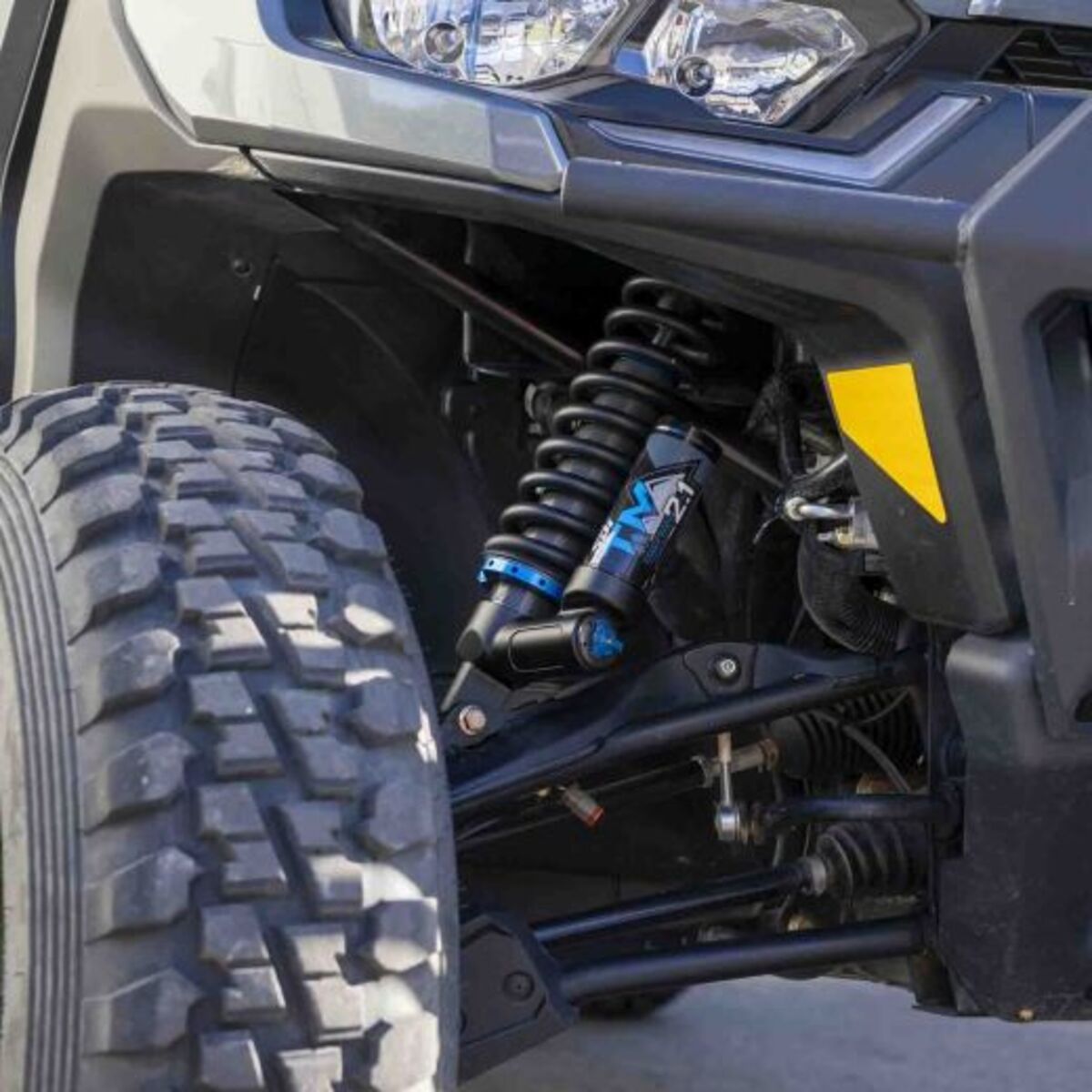 SDI '19 Can-Am Defender HD10 64" Terrain Master 2.1 Shocks