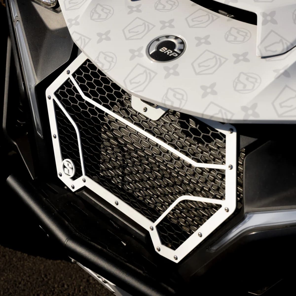 SDR Can-Am Maverick R Front Grille Kit