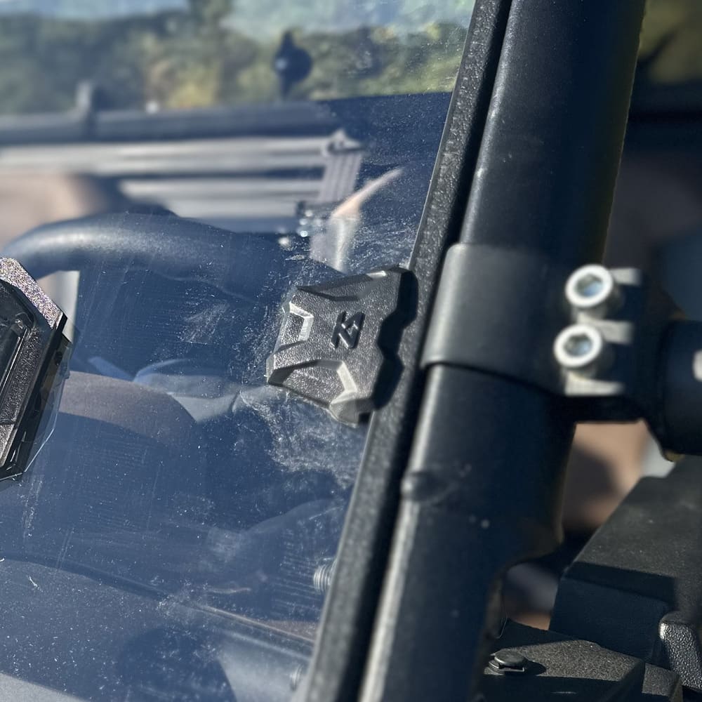 Seizmik Kawasaki Ridge Toolless Versa-Vent UV Resistant Polycarbonate Windshield Kit