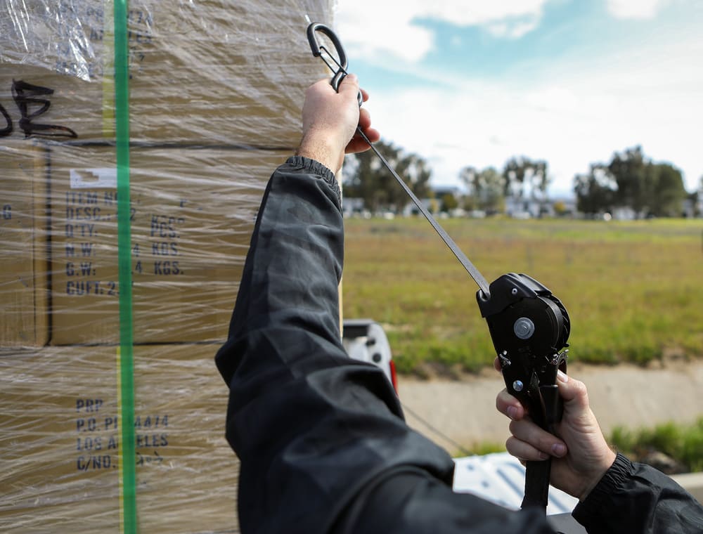 Speedstrap 1" x 10′ Retractable Ratchet Tie Down - 2 Pack