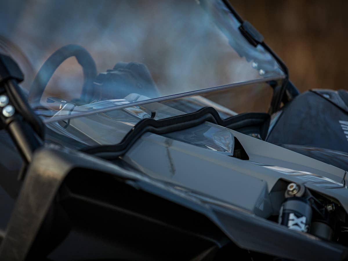 superatv-yamaha-yxz-scratch-resistant-full-windshield