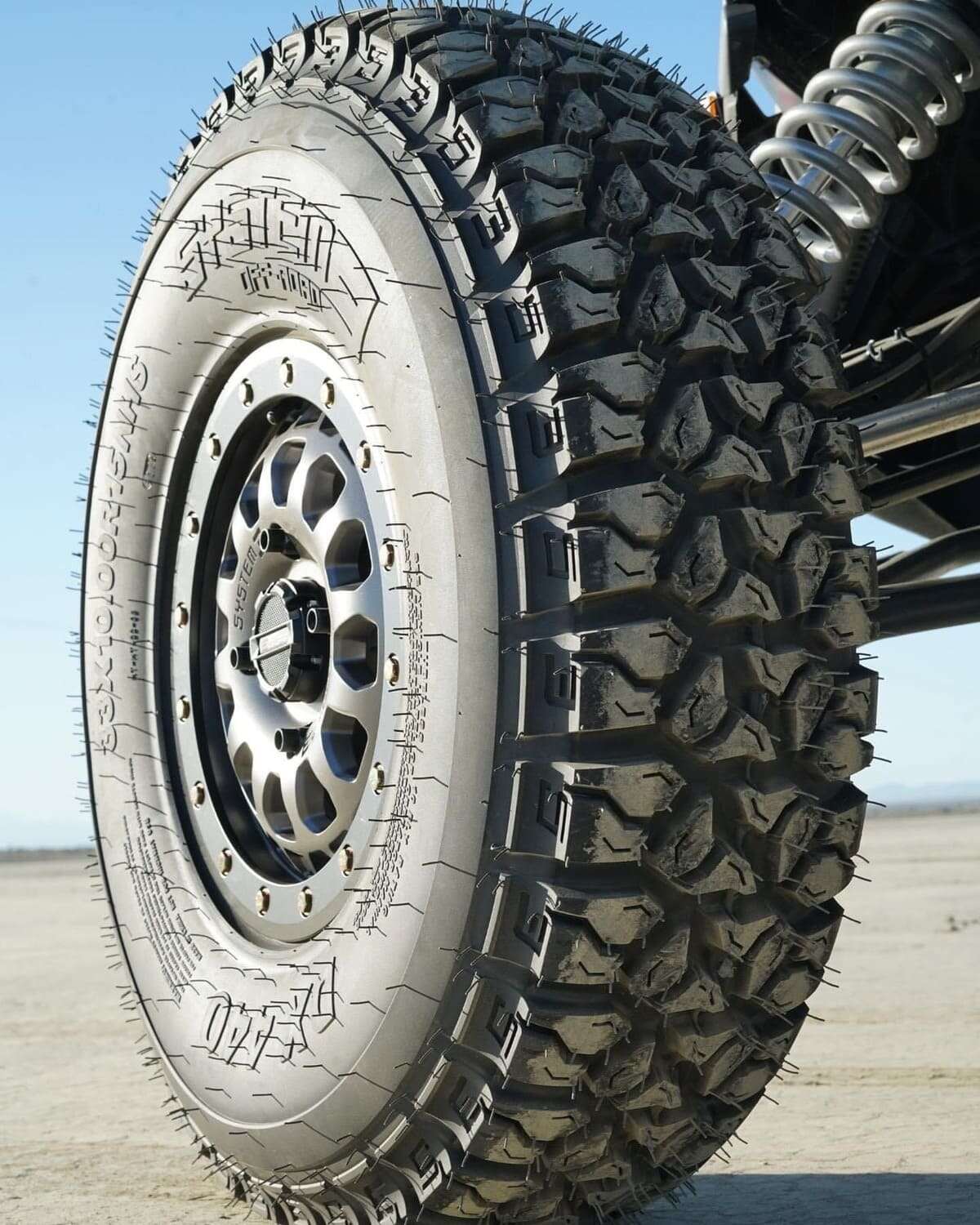 System 3 Matte Black SB-6 Beadlocks & System 3 DX440 Offroad Wheel & Tire Kit