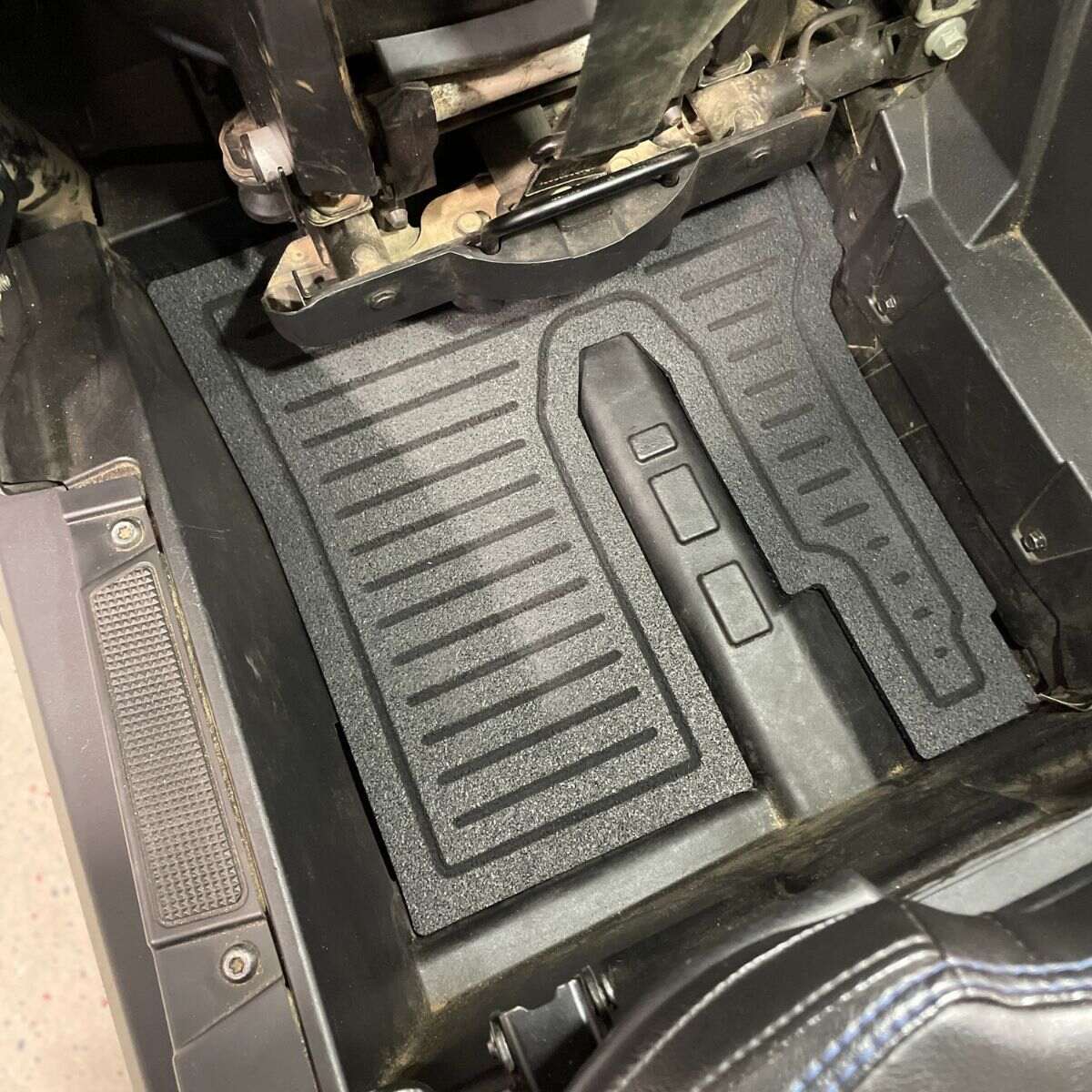 Terick Solutions '22+ Polaris RZR Pro R Rubber Floor Mats