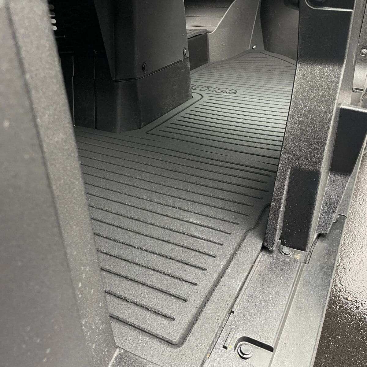 Terick Solutions '24+ Kawasaki Ridge Crew Rubber Floor Mats