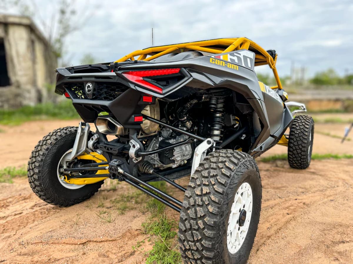 Thumper Fab Can Am Maverick R Roll Cage 2-seat